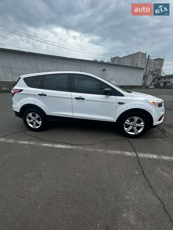 Внедорожник / Кроссовер Ford Escape 2017 в Одессе
