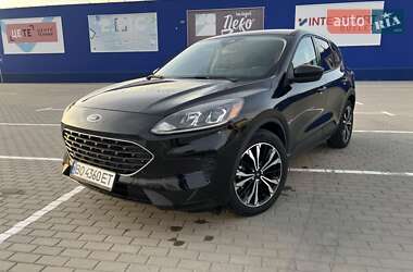 Внедорожник / Кроссовер Ford Escape 2021 в 