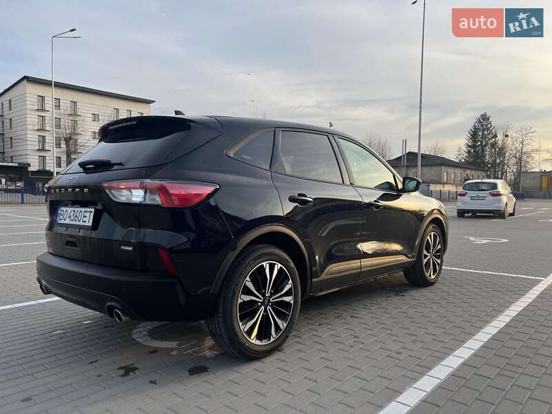 Внедорожник / Кроссовер Ford Escape 2021 в Тернополе