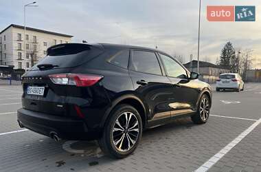 Внедорожник / Кроссовер Ford Escape 2021 в 