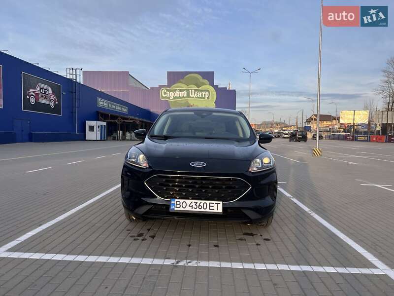 Внедорожник / Кроссовер Ford Escape 2021 в Тернополе