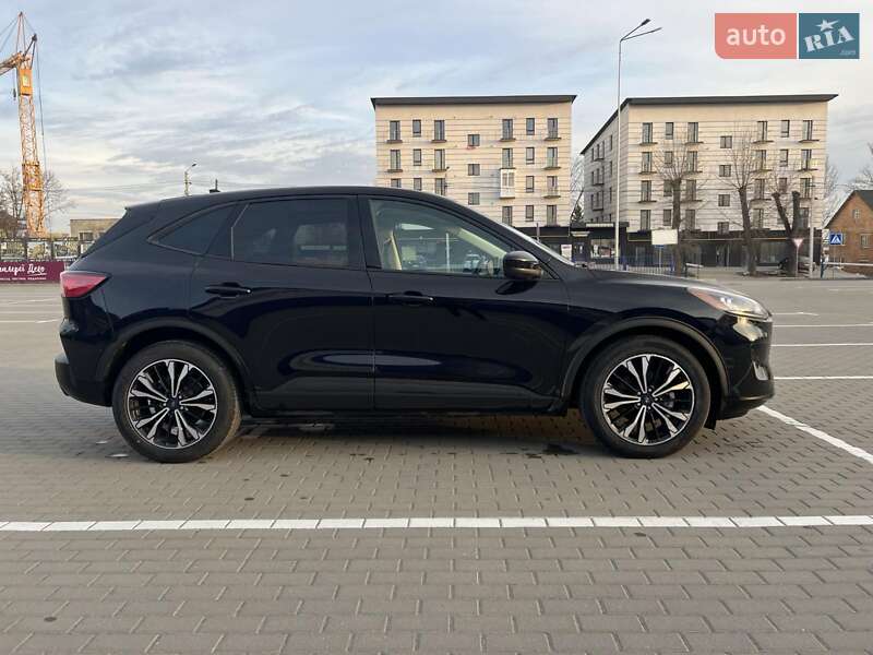Внедорожник / Кроссовер Ford Escape 2021 в Тернополе