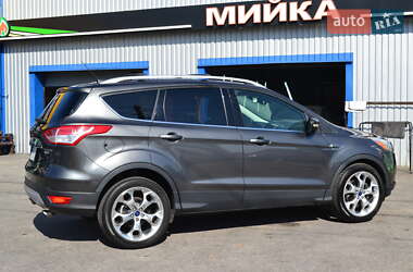 Внедорожник / Кроссовер Ford Escape 2015 в 