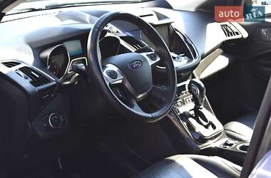 Внедорожник / Кроссовер Ford Escape 2015 в 