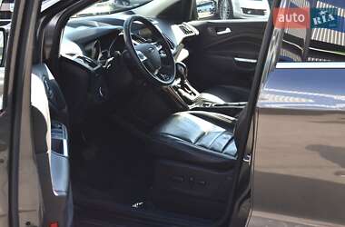 Внедорожник / Кроссовер Ford Escape 2015 в 