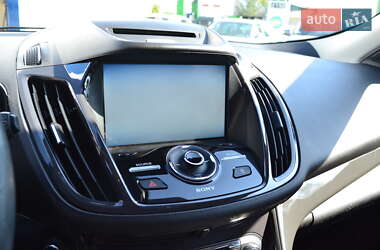 Внедорожник / Кроссовер Ford Escape 2015 в 