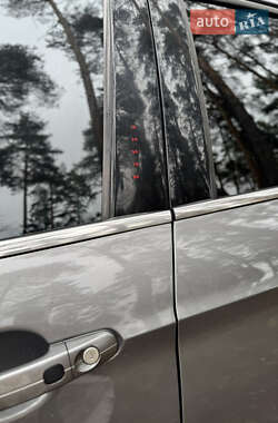 Внедорожник / Кроссовер Ford Escape 2013 в 
