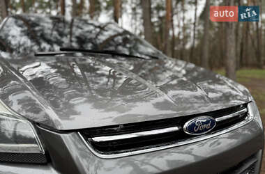 Внедорожник / Кроссовер Ford Escape 2013 в 