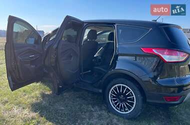 Внедорожник / Кроссовер Ford Escape 2015 в 