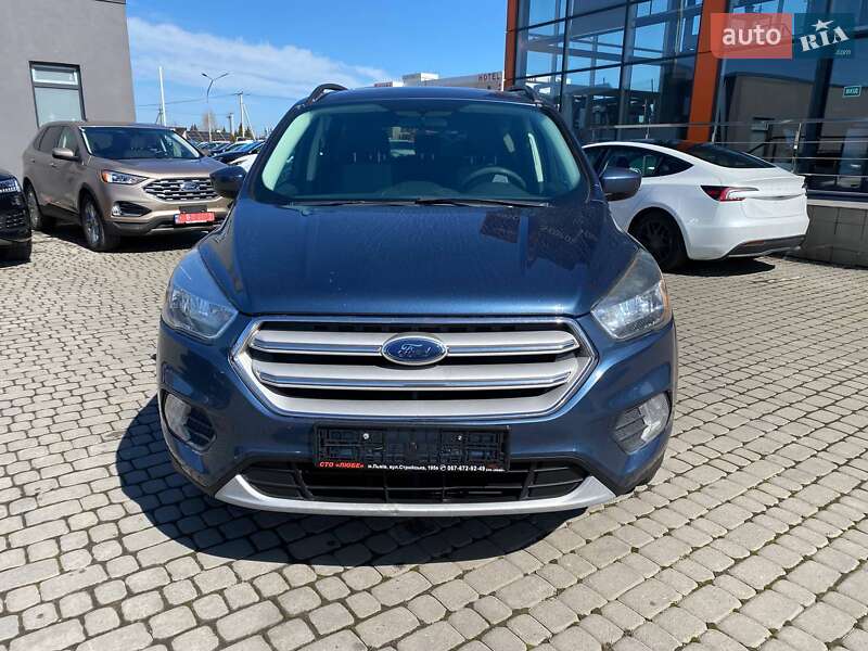 Позашляховик / Кросовер Ford Escape 2018 в Львові