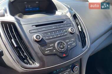 Внедорожник / Кроссовер Ford Escape 2018 в 