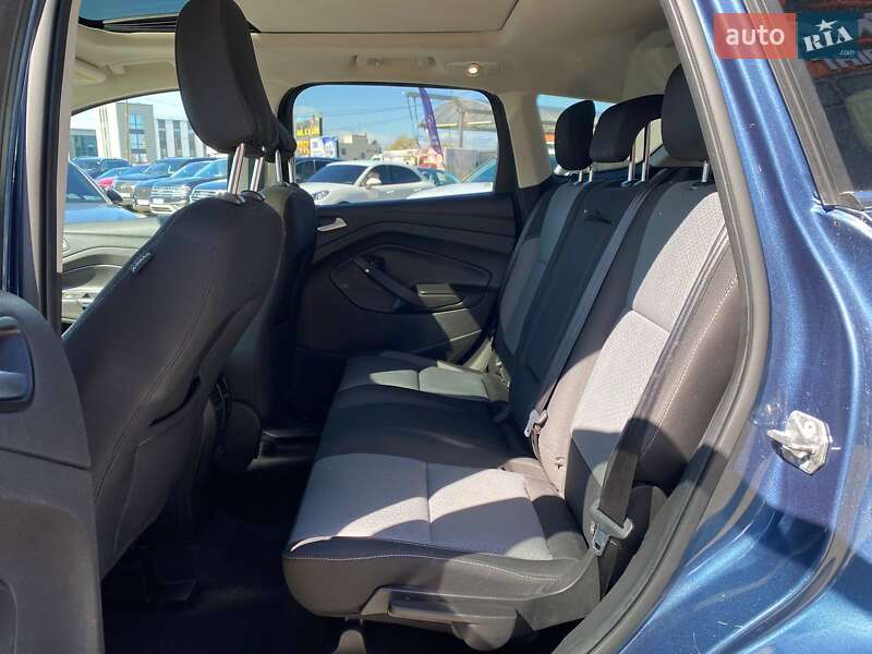 Позашляховик / Кросовер Ford Escape 2018 в Львові