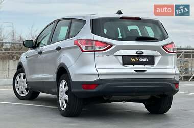 Позашляховик / Кросовер Ford Escape 2014 в 