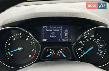 Позашляховик / Кросовер Ford Escape 2014 в 