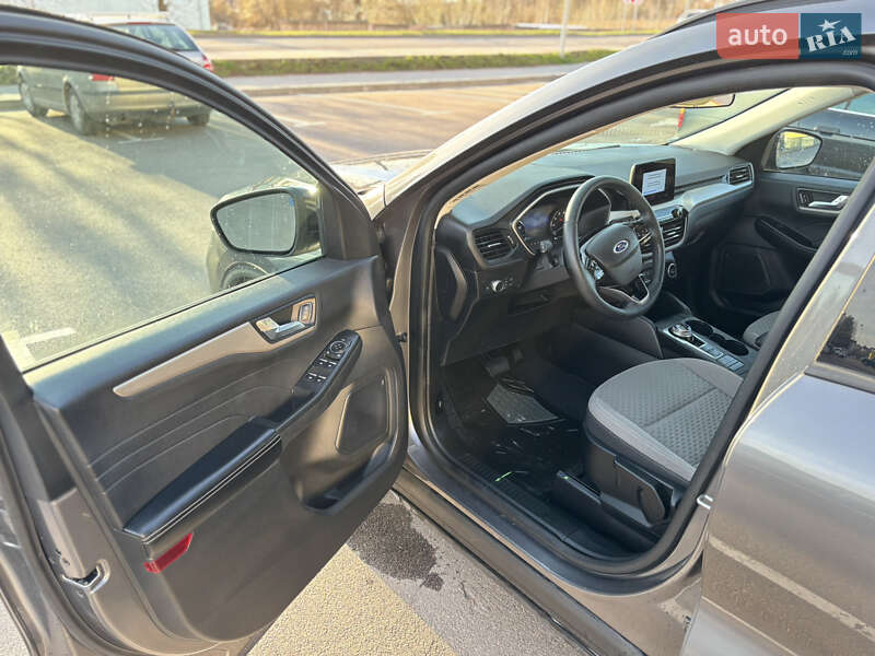 Внедорожник / Кроссовер Ford Escape 2021 в Ровно