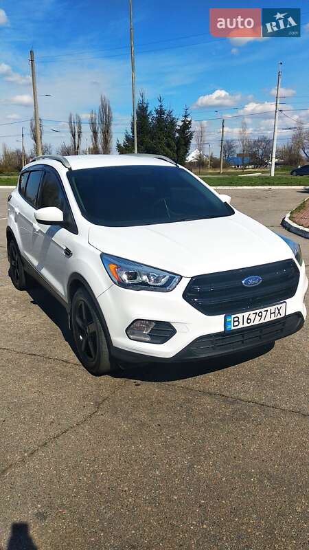 Позашляховик / Кросовер Ford Escape 2019 в Кременчуці