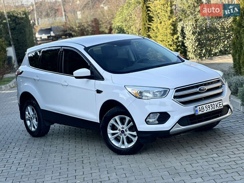 Внедорожник / Кроссовер Ford Escape 2017 в Одессе