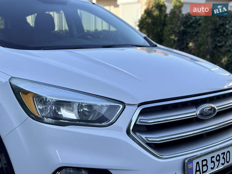 Внедорожник / Кроссовер Ford Escape 2017 в Одессе