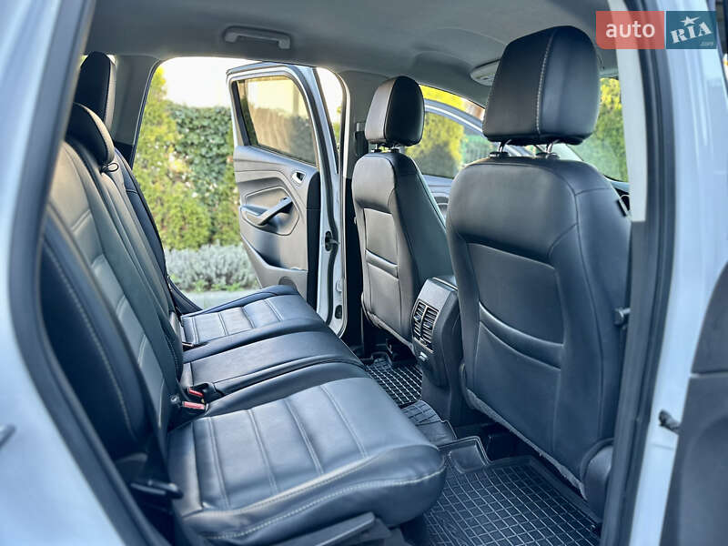 Внедорожник / Кроссовер Ford Escape 2017 в Одессе