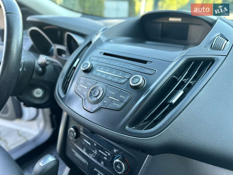 Внедорожник / Кроссовер Ford Escape 2017 в Одессе
