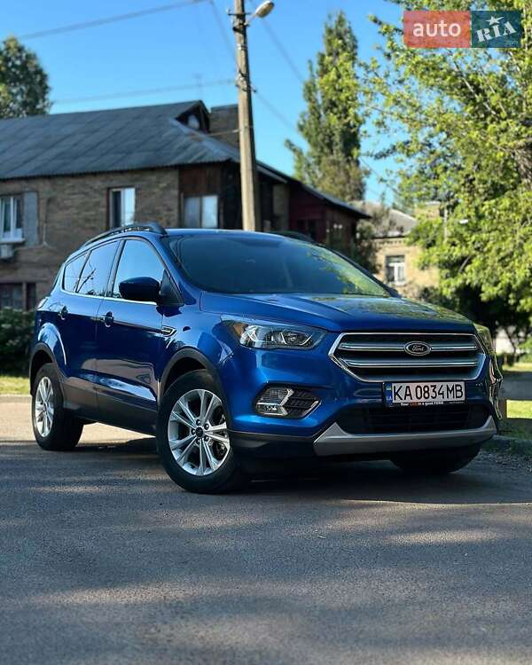 Позашляховик / Кросовер Ford Escape 2018 в Львові