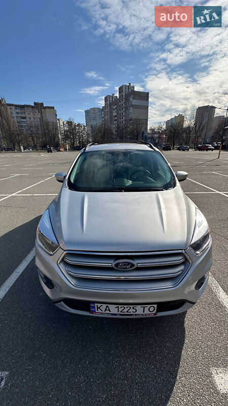 Позашляховик / Кросовер Ford Escape 2016 в Броварах фото 2 Позашляховик / Кросовер Ford Escape 2016 в Броварах
