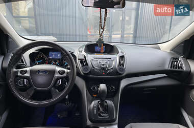 Позашляховик / Кросовер Ford Escape 2014 в 