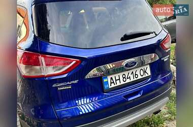 Внедорожник / Кроссовер Ford Escape 2014 в 