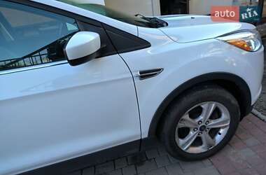 Внедорожник / Кроссовер Ford Escape 2014 в 