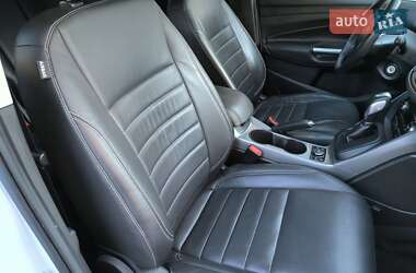 Внедорожник / Кроссовер Ford Escape 2014 в 
