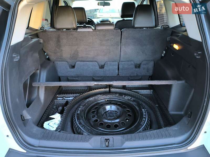 Внедорожник / Кроссовер Ford Escape 2014 в Тернополе