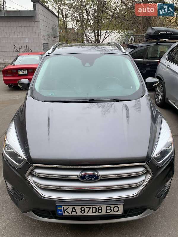 Позашляховик / Кросовер Ford Escape 2016 в Києві