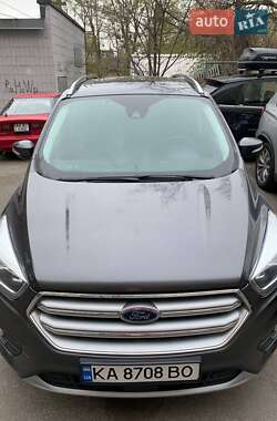 Внедорожник / Кроссовер Ford Escape 2016 в 