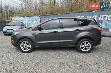 Внедорожник / Кроссовер Ford Escape 2017 в 