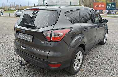 Внедорожник / Кроссовер Ford Escape 2017 в 