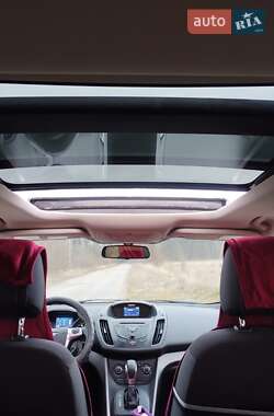 Внедорожник / Кроссовер Ford Escape 2014 в 