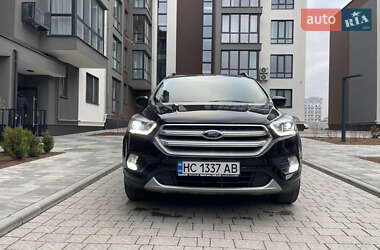 Внедорожник / Кроссовер Ford Escape 2019 в 