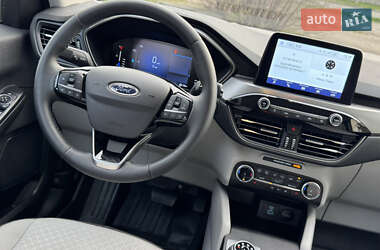 Внедорожник / Кроссовер Ford Escape 2023 в 