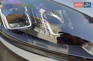 Внедорожник / Кроссовер Ford Escape 2022 в 