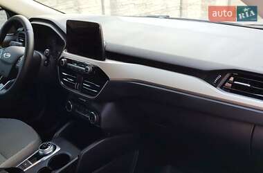 Внедорожник / Кроссовер Ford Escape 2022 в 