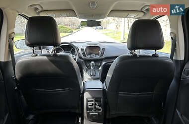 Позашляховик / Кросовер Ford Escape 2014 в 