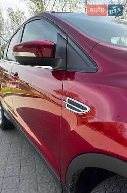 Позашляховик / Кросовер Ford Escape 2013 в 
