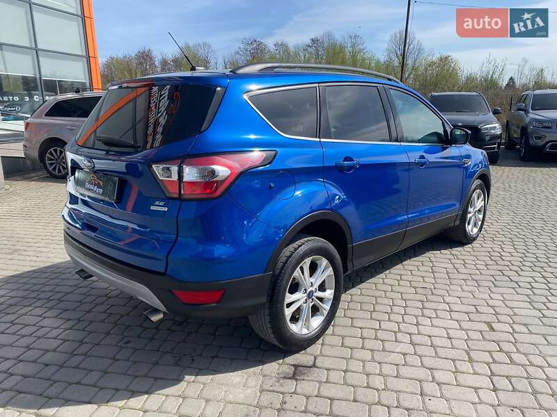 Позашляховик / Кросовер Ford Escape 2017 в Львові