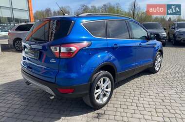 Внедорожник / Кроссовер Ford Escape 2017 в 