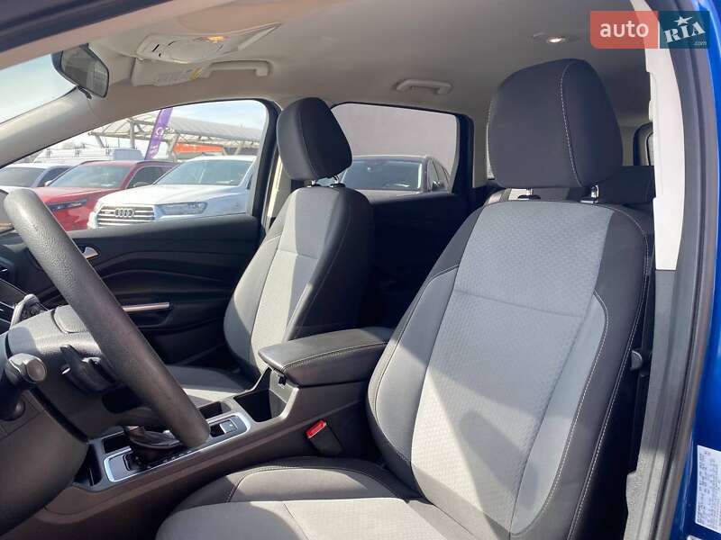 Позашляховик / Кросовер Ford Escape 2017 в Львові
