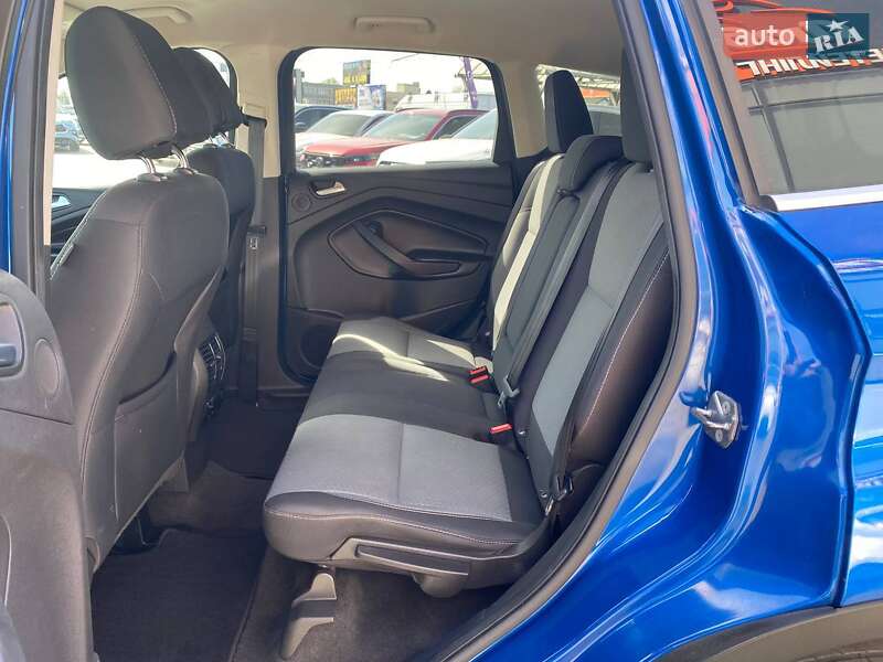 Позашляховик / Кросовер Ford Escape 2017 в Львові