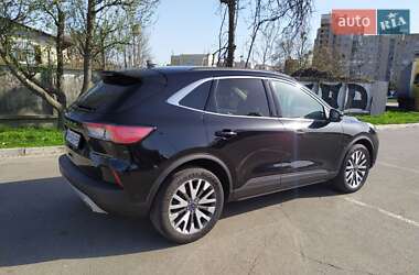 Внедорожник / Кроссовер Ford Escape 2020 в 