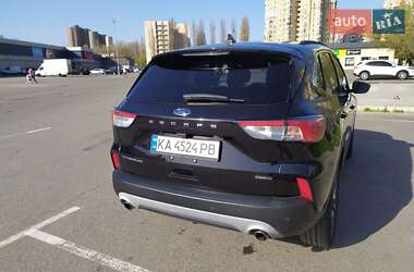 Внедорожник / Кроссовер Ford Escape 2020 в 