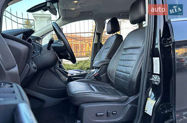 Внедорожник / Кроссовер Ford Escape 2014 в 