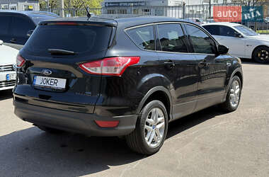 Внедорожник / Кроссовер Ford Escape 2015 в 
